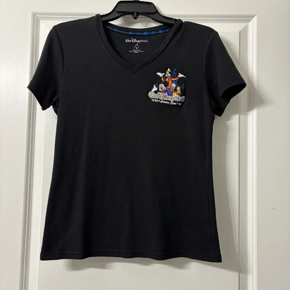 Walt Disney World Top size Medium - Picture 1 of 5